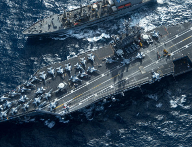 Μαζική επίδειξη ισχύος του US Navy κοντά στην κορεάτικη χερσόνησο (φωτό, βίντεο)